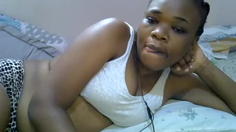 Snapshot of miss_velour chatting on 06-18-26, 09:14 miss_velour online show from 06-18-26, 09:14