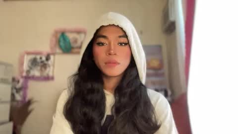 Snapshot of miss_veron_xoxo chatting on 12-02-25, 05:57 miss_veron_xoxo online show from 12-02-25, 05:57