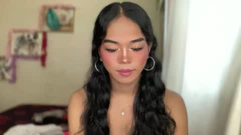 Snapshot of miss_veron_xoxo chatting on 12-18-25, 06:30 miss_veron_xoxo online show from 12-18-25, 06:30