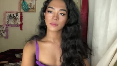 Snapshot of miss_veron_xoxo chatting on 12-20-25, 05:31 miss_veron_xoxo online show from 12-20-25, 05:31