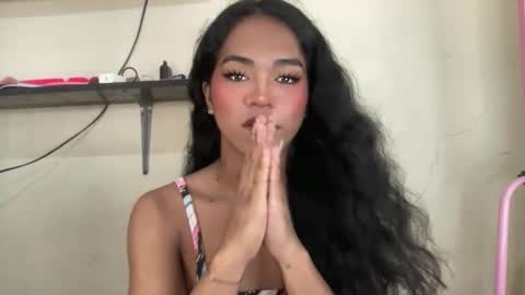 Snapshot of miss_veron_xoxo chatting on 12-23-25, 05:49 miss_veron_xoxo online show from 12-23-25, 05:49