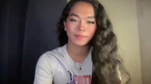 Snapshot of miss_veron_xoxo chatting on 02-05-26, 06:51 miss_veron_xoxo online show from 02-05-26, 06:51