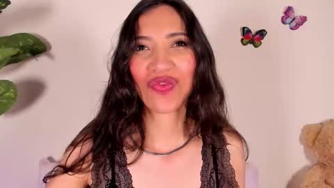 Miss Veronica online show from 03-04-26, 01:17