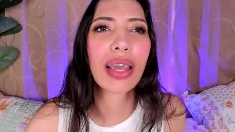 Miss Veronica online show from 06-05-26, 01:17