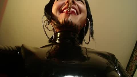 Anarkitten  online show from 04-15-26, 09:15