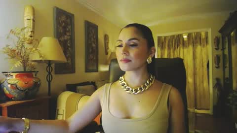Snapshot of missbrownx chatting on 06-19-26, 01:43 Brownie -P online show from 06-19-26, 01:43