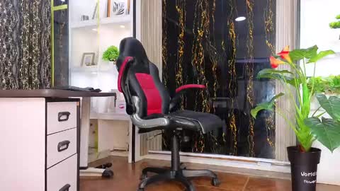 Escarlet online show from 04-17-26, 02:47