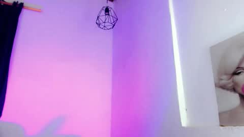 Snapshot of missfer_bigdick chatting on 05-12-26, 11:02 Fer online show from 05-12-26, 11:02