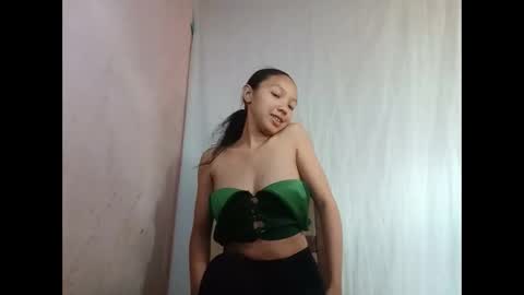 MadagascarQueen online show from 03-29-26, 12:16