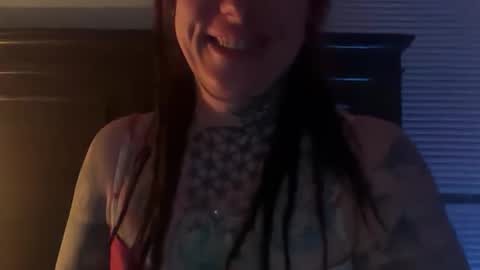 misshoneybadger333 online show from 02-13-26, 03:35