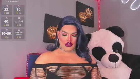 kassandra lazcano online show from 11-29-25, 01:19