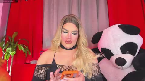 kassandra lazcano online show from 05-10-26, 01:00