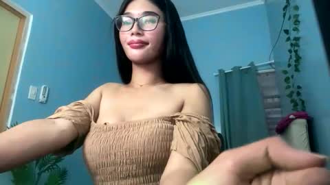 missminervaa online show from 10-03-25, 06:05