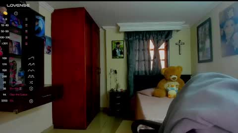 missvalery1 online show from 05-25-26, 09:54
