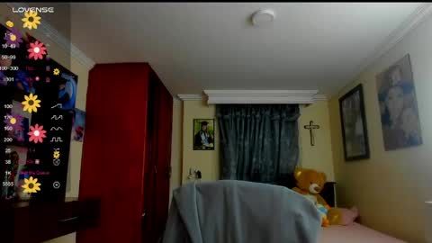 missvalery1 online show from 05-27-26, 01:57