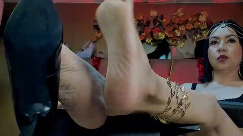 Victoria  online show from 01-08-26, 11:56