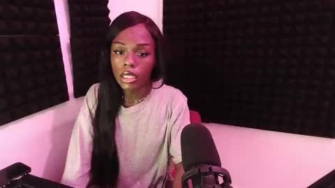 Snapshot of missymixingmiss chatting on 04-05-26, 03:36 lauren online show from 04-05-26, 03:36