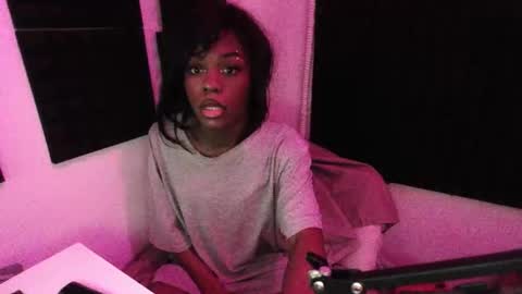 lauren online show from 06-03-26, 05:21