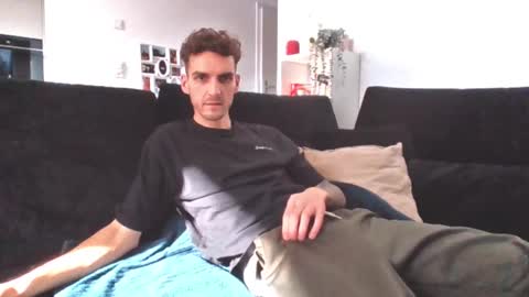 Snapshot of misterben96 chatting on 02-28-25, 09:47 Mister pour ton plaisir online show from 02-28-25, 09:47