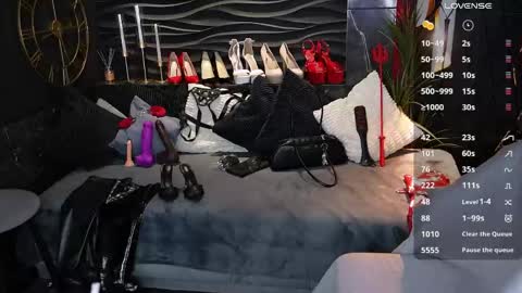 Snapshot of mistress_darsy chatting on 06-09-26, 01:45 Darsy online show from 06-09-26, 01:45