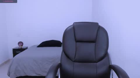 Snapshot of mistress_zafirah chatting on 02-09-26, 12:25 Mistress online show from 02-09-26, 12:25