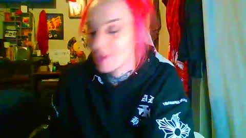 Snapshot of mistresshermoney chatting on 02-11-26, 08:36 mistresshermoney online show from 02-11-26, 08:36