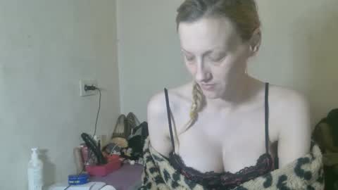 mistressmilly32 online show from 04-08-26, 08:25