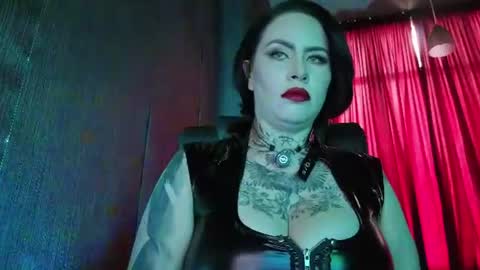 Mistress olivia online show from 07-11-26, 05:26