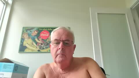 Snapshot of mitchpj chatting on 06-06-26, 07:07 mitchpj online show from 06-06-26, 07:07