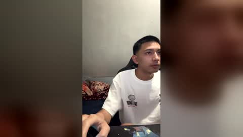 Snapshot of mizukix300 chatting on 03-21-26, 06:29 mizukix300 online show from 03-21-26, 06:29