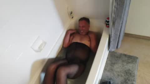 Snapshot of mjeffrey460699861 chatting on 07-19-26, 01:59 mjeffrey460699861 online show from 07-19-26, 01:59