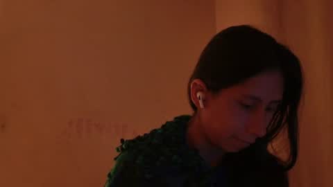 Snapshot of mli739709 chatting on 07-21-26, 12:57 MoonLipson online show from 07-21-26, 12:57