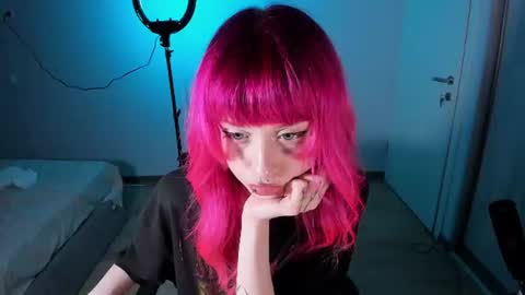 Snapshot of mnepohhh chatting on 08-04-26, 01:42 mnepohhh online show from 08-04-26, 01:42