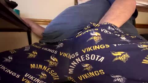 mnguy19726969 online show from 05-18-26, 09:42