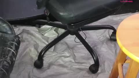 Snapshot of mocha_ chatting on 07-14-26, 10:21 MOCHA JAMES THE NPC online show from 07-14-26, 10:21