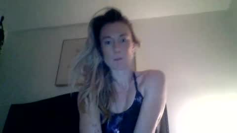 mockingbirds91 online show from 04-22-26, 02:47