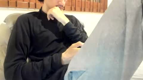 Snapshot of moderdelier chatting on 04-30-26, 11:49 DigBreed online show from 04-30-26, 11:49