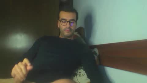 Snapshot of mohamed44j chatting on 03-23-26, 03:32 Hannibal online show from 03-23-26, 03:32