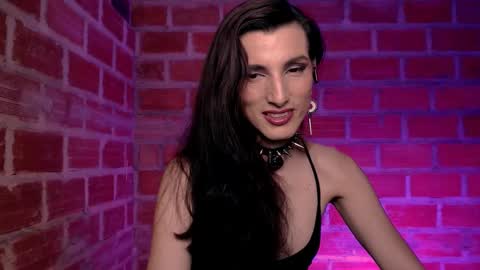 Snapshot of moira_hot chatting on 02-25-26, 09:13 moira_hot online show from 02-25-26, 09:13