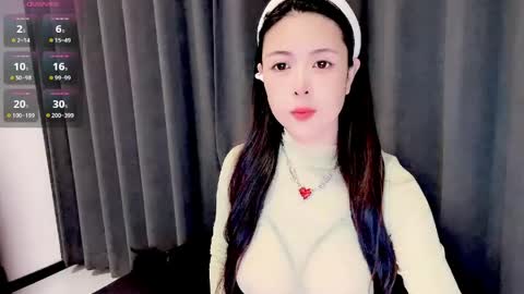 Snapshot of moli666 chatting on 05-14-26, 01:45 Alice online show from 05-14-26, 01:45