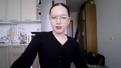 molly online show from 05-25-26, 09:59