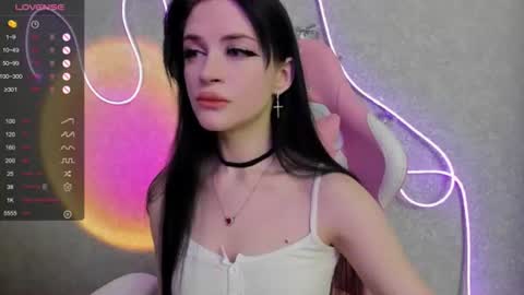 Molly - online show from 07-10-26, 04:28