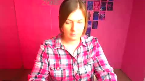 Molly online show from 05-03-26, 12:11