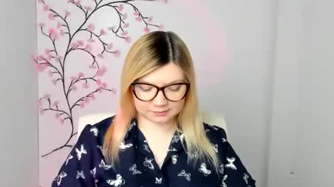 Molly online show from 01-17-26, 06:51