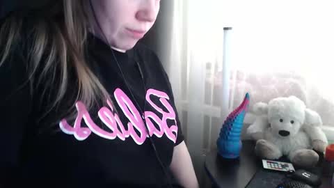 I have new photos come and see with love Molly online show from 02-04-26, 11:16