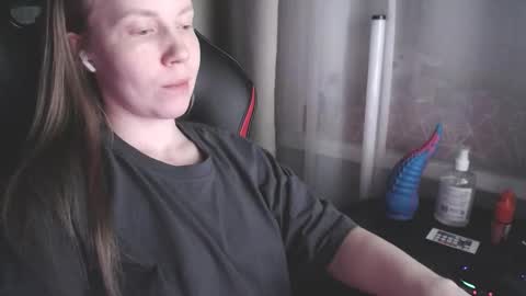 I have new photos come and see with love Molly online show from 02-13-26, 08:38