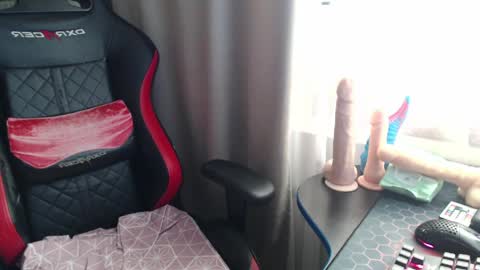 I have new photos come and see with love Molly online show from 04-11-26, 07:45