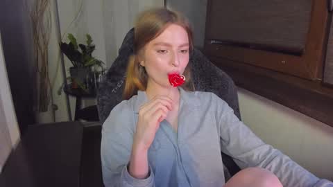 Snapshot of mollydangerous chatting on 02-14-26, 07:54 Taisha online show from 02-14-26, 07:54