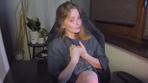 Snapshot of mollydangerous chatting on 03-07-26, 08:17 Taisha online show from 03-07-26, 08:17