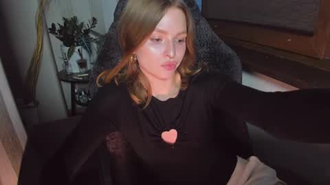 Snapshot of mollydangerous chatting on 04-10-26, 02:06 Taisha online show from 04-10-26, 02:06